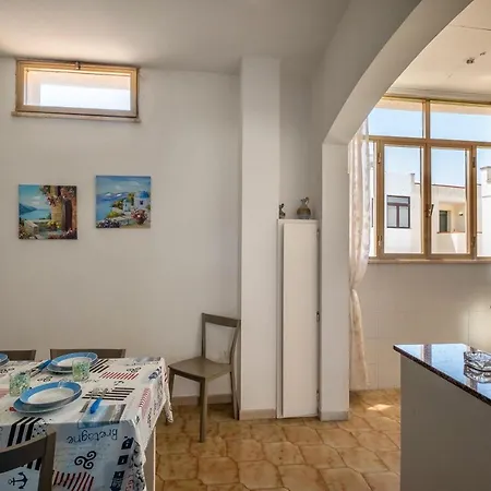 Una Svolta Sul Mare 2 Salve